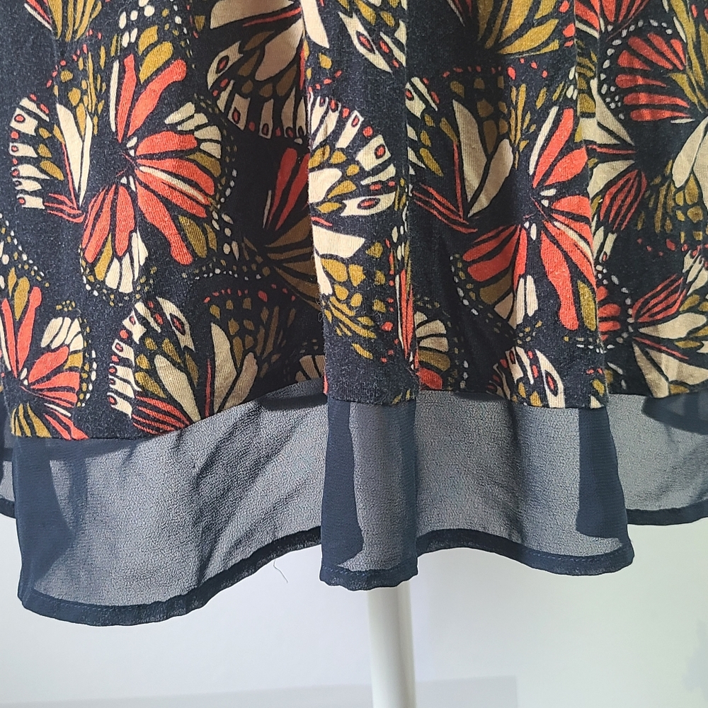 ModCloth Butterfly Print Faux Wrap Sleeveless Blouse Womens 21β PTP Summer Top - Picture 4 of 6